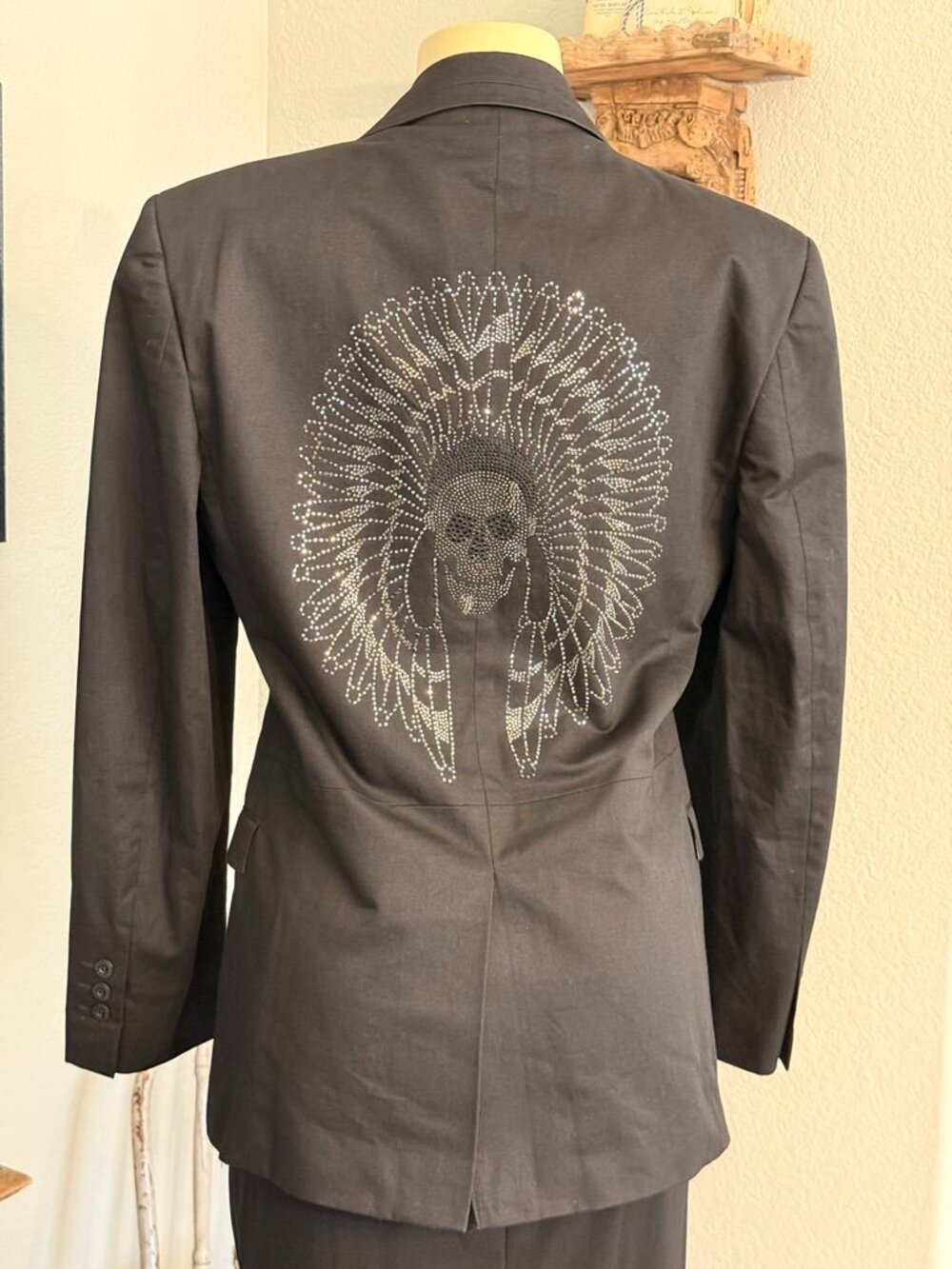 Silver Dagger MENS BLAZER Black w, Rhinestone Indian Head Dressed Skull